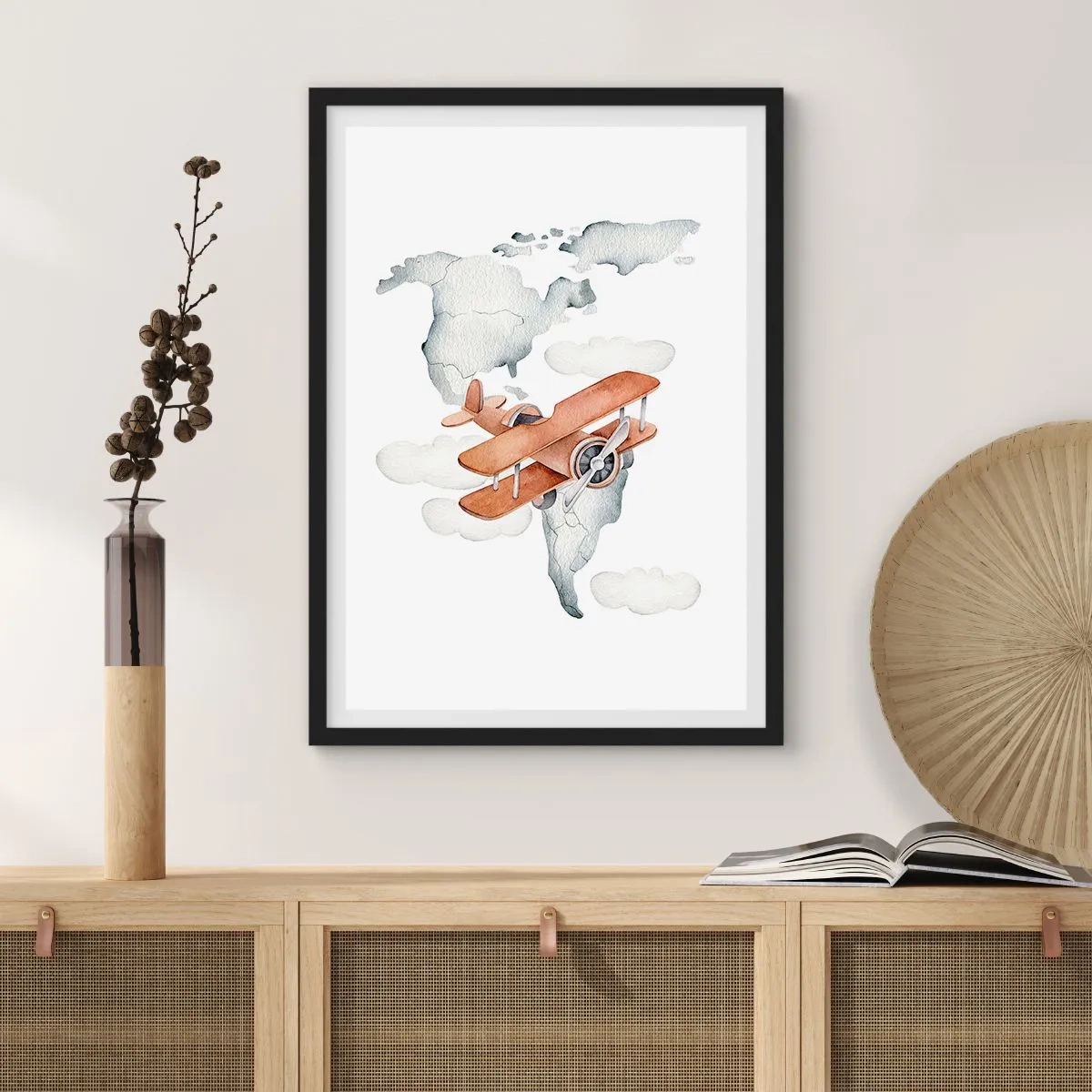 Pôster com moldura preta - Um biplano sobre um mapa-múndi nas nuvens - 50x70cm - Com espírito pioneiro - Decoração de parede moderna para a sala de estar e quarto ARTTOR