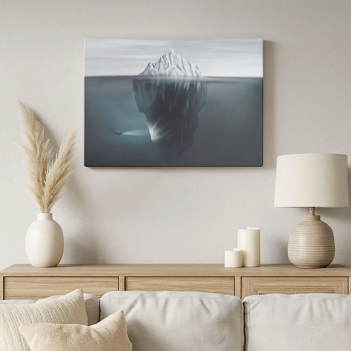 Quadro em tela - Um iceberg na água com um mergulhador e um holofote abaixo da superfície. - 70x50cm - Mistério subaquático - Decoração de parede moderna para a sala de estar e quarto ARTTOR