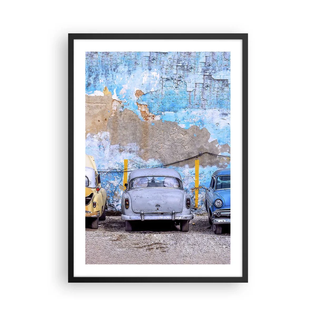 Pôster com moldura preta - Carros antigos contra uma parede azul desgastada - 50x70cm - Encontro de Veteranos - Decoração de parede moderna para a sala de estar e quarto ARTTOR