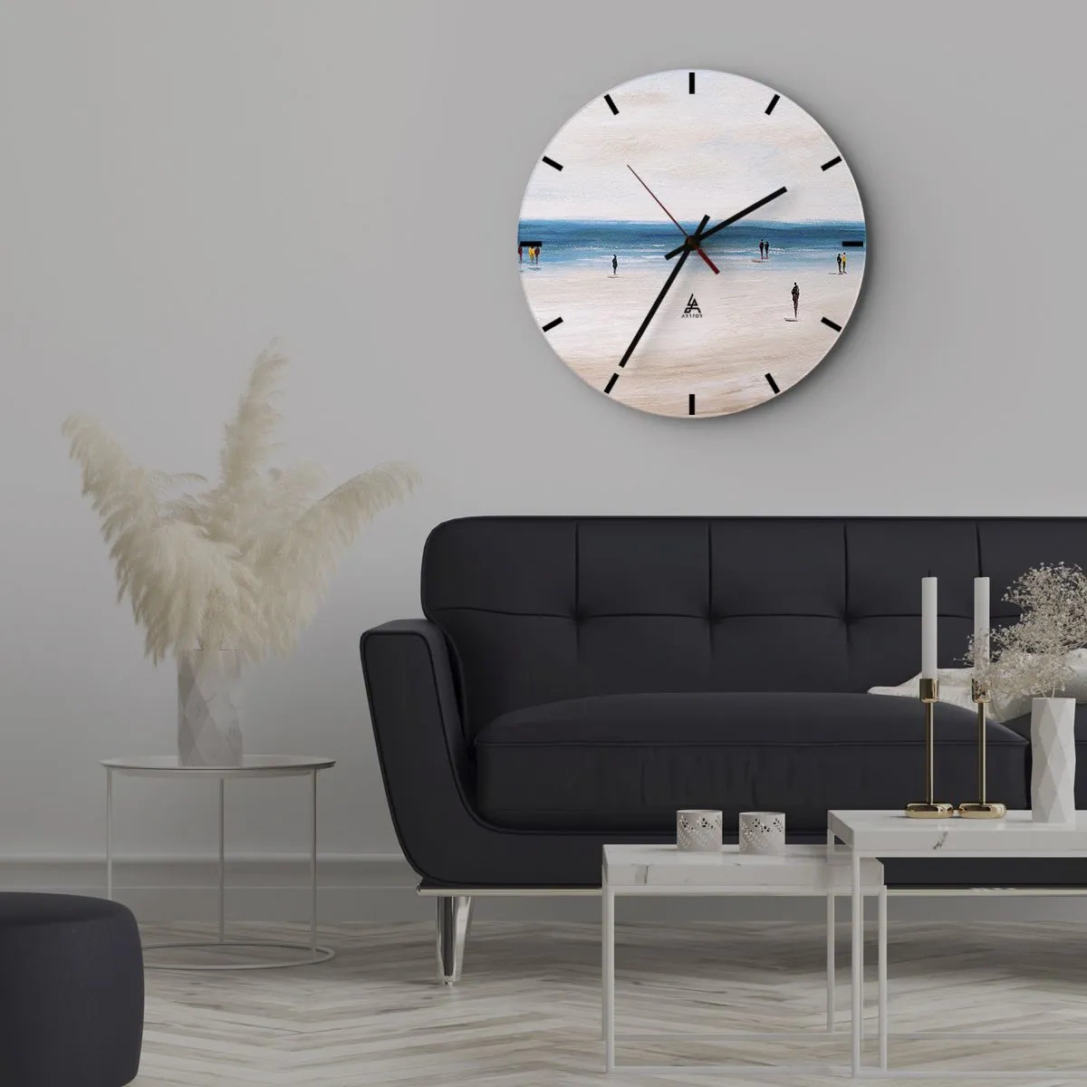 Relógio de parede - Relógio em vidro - Figuras caminhando na praia com vista para o mar calmo - 30x30cm - Uma necessidade natural - Decoração de parede moderna para a sala de estar, cozinha e quarto ARTTOR