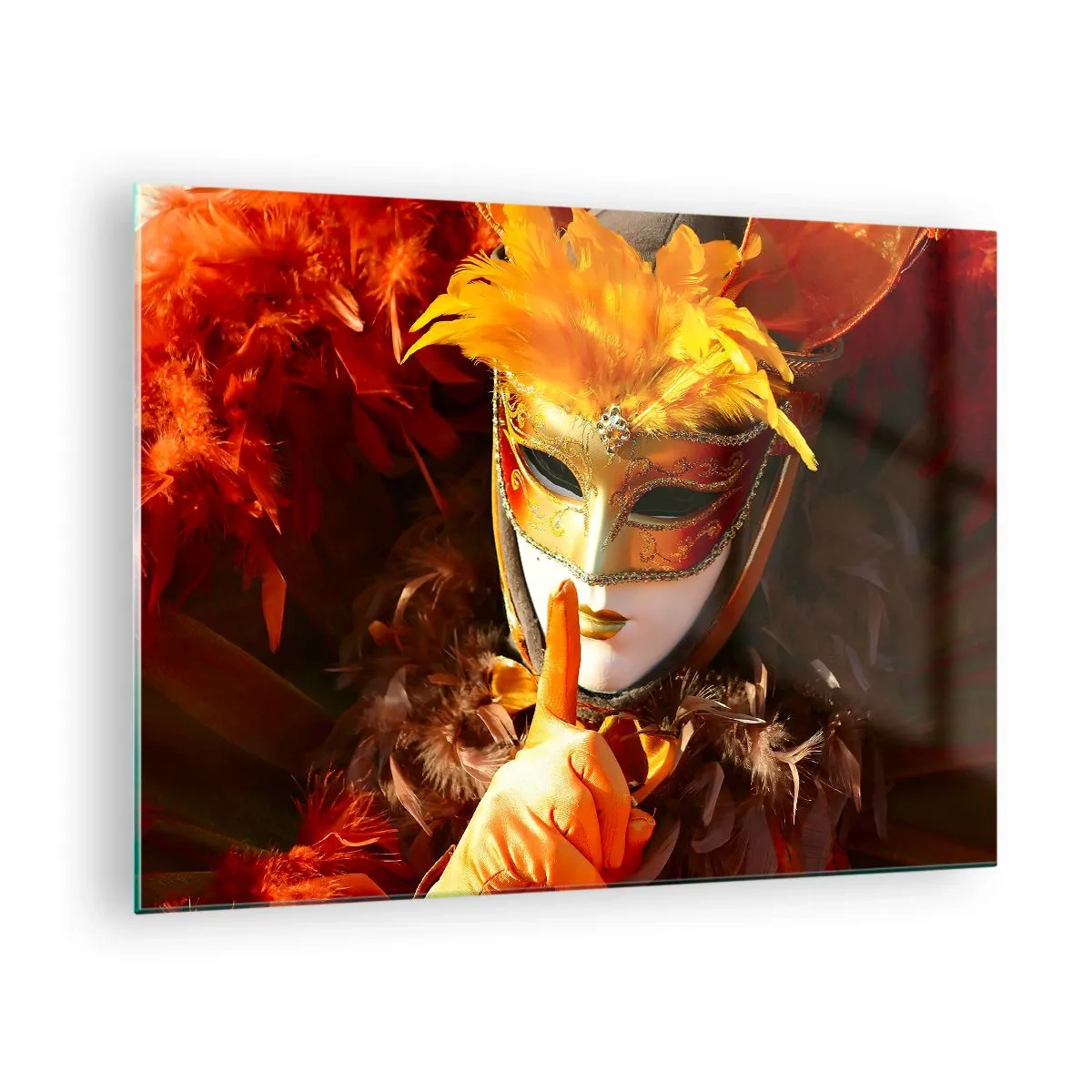 Quadro em vidro - Uma figura com uma máscara dourada com penas laranja - 70x50cm - O mistério faz parte do jogo - Decoração de parede moderna para a sala de estar e quarto ARTTOR