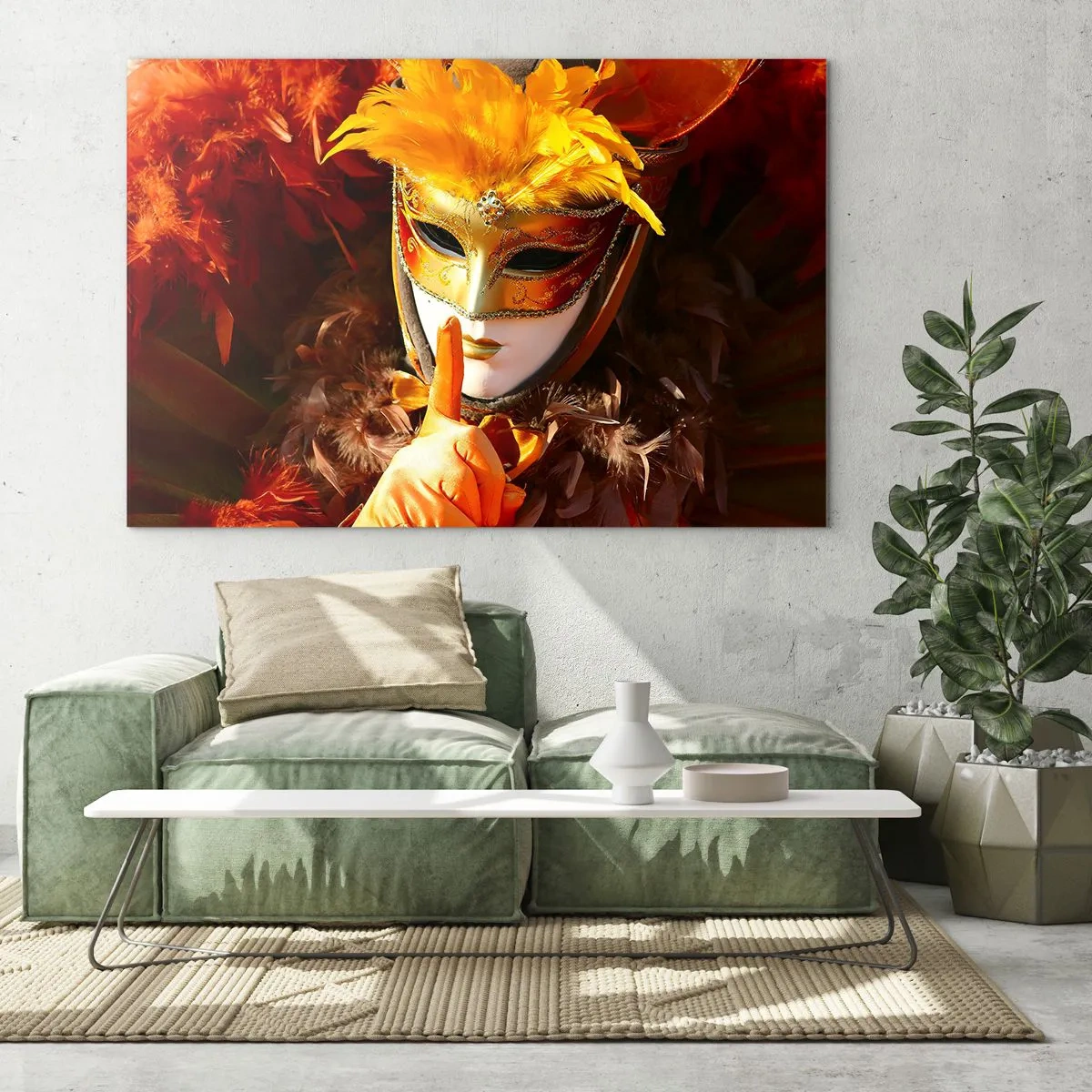 Quadro em vidro - Uma figura com uma máscara dourada com penas laranja - 70x50cm - O mistério faz parte do jogo - Decoração de parede moderna para a sala de estar e quarto ARTTOR