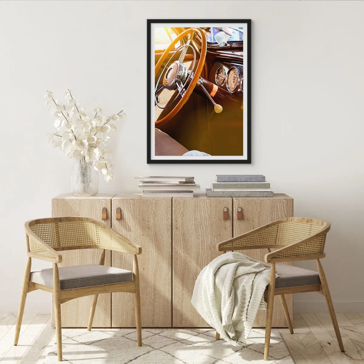 Pôster com moldura preta - Interior de um carro clássico com volante - 50x70cm - Um sopro de luxo do passado - Decoração de parede moderna para a sala de estar e quarto ARTTOR