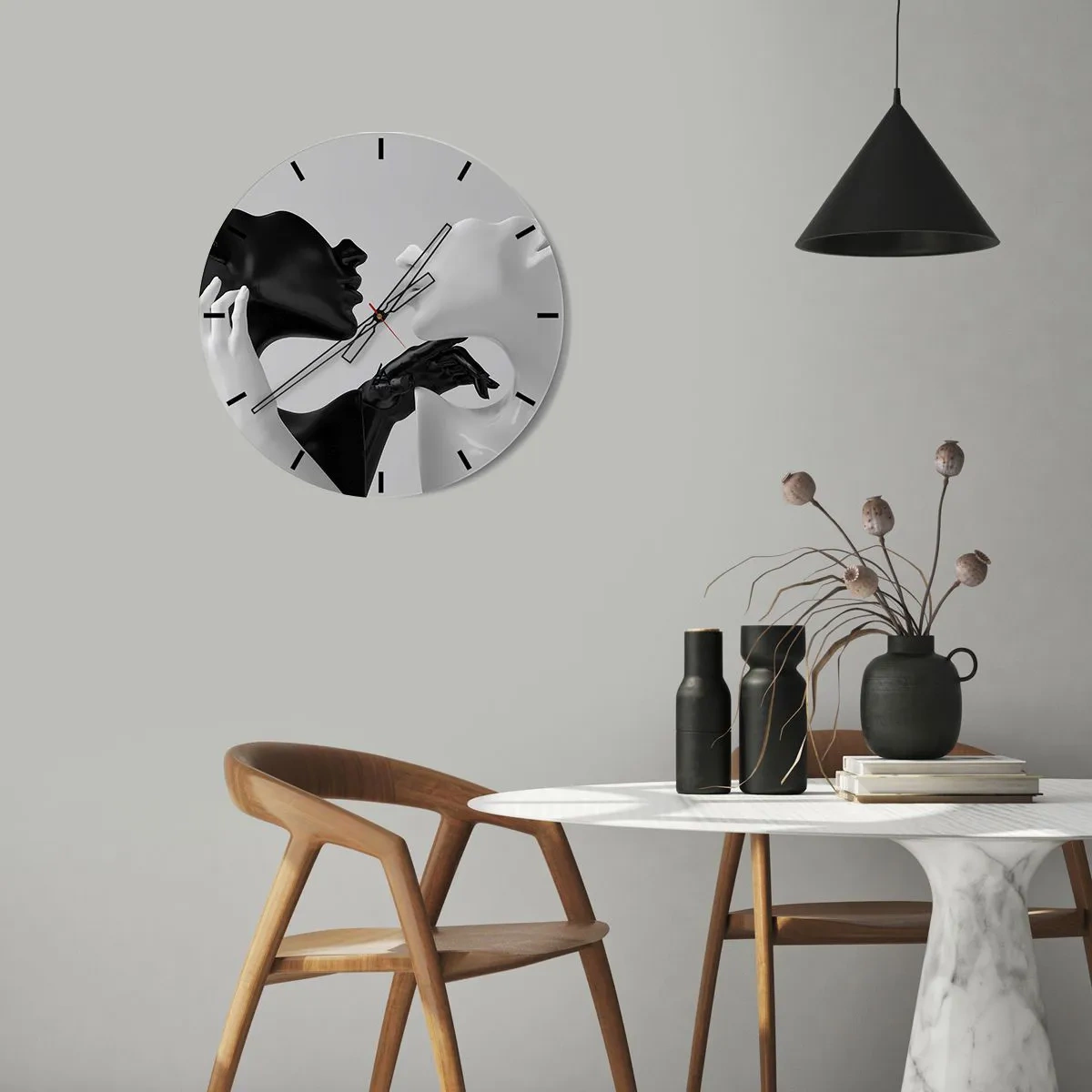 Relógio de parede - Relógio em vidro - Um par de rostos e mãos em preto e branco em close. - 30x30cm - Atração – desejo - Decoração de parede moderna para a sala de estar, cozinha e quarto ARTTOR
