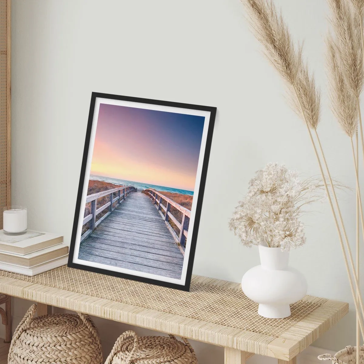 Pôster com moldura preta - Um cais de madeira que leva ao mar ao pôr do sol - 50x70cm - Aurora da noite do Báltico - Decoração de parede moderna para a sala de estar e quarto ARTTOR