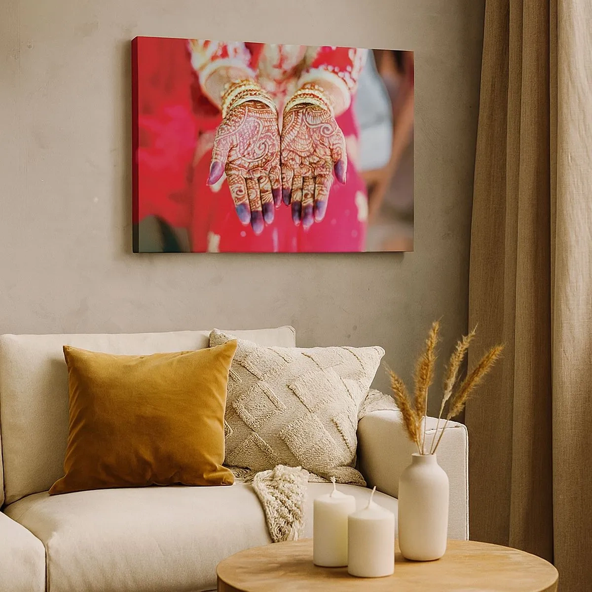 Quadro em tela - Mãos decoradas com hena no fundo de um vestido vermelho - 70x50cm - Pronto para alcançar a felicidade - Decoração de parede moderna para a sala de estar e quarto ARTTOR