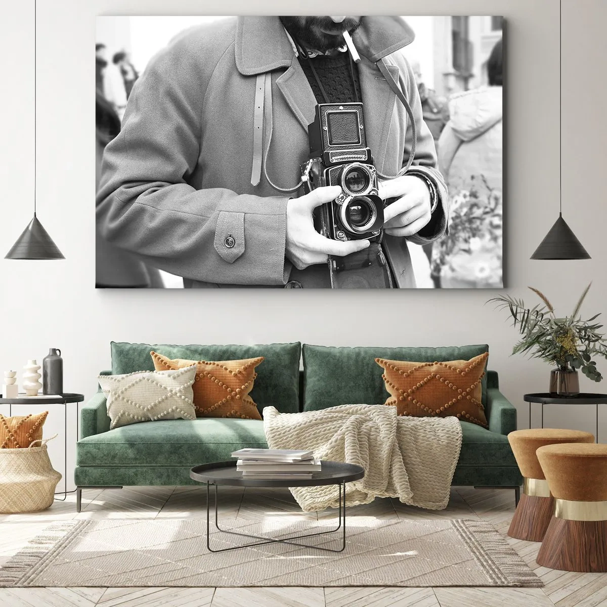 Quadro em tela - Foto em preto e branco de um homem com uma câmera retrô - 70x50cm - Estilo retro - Decoração de parede moderna para a sala de estar e quarto ARTTOR