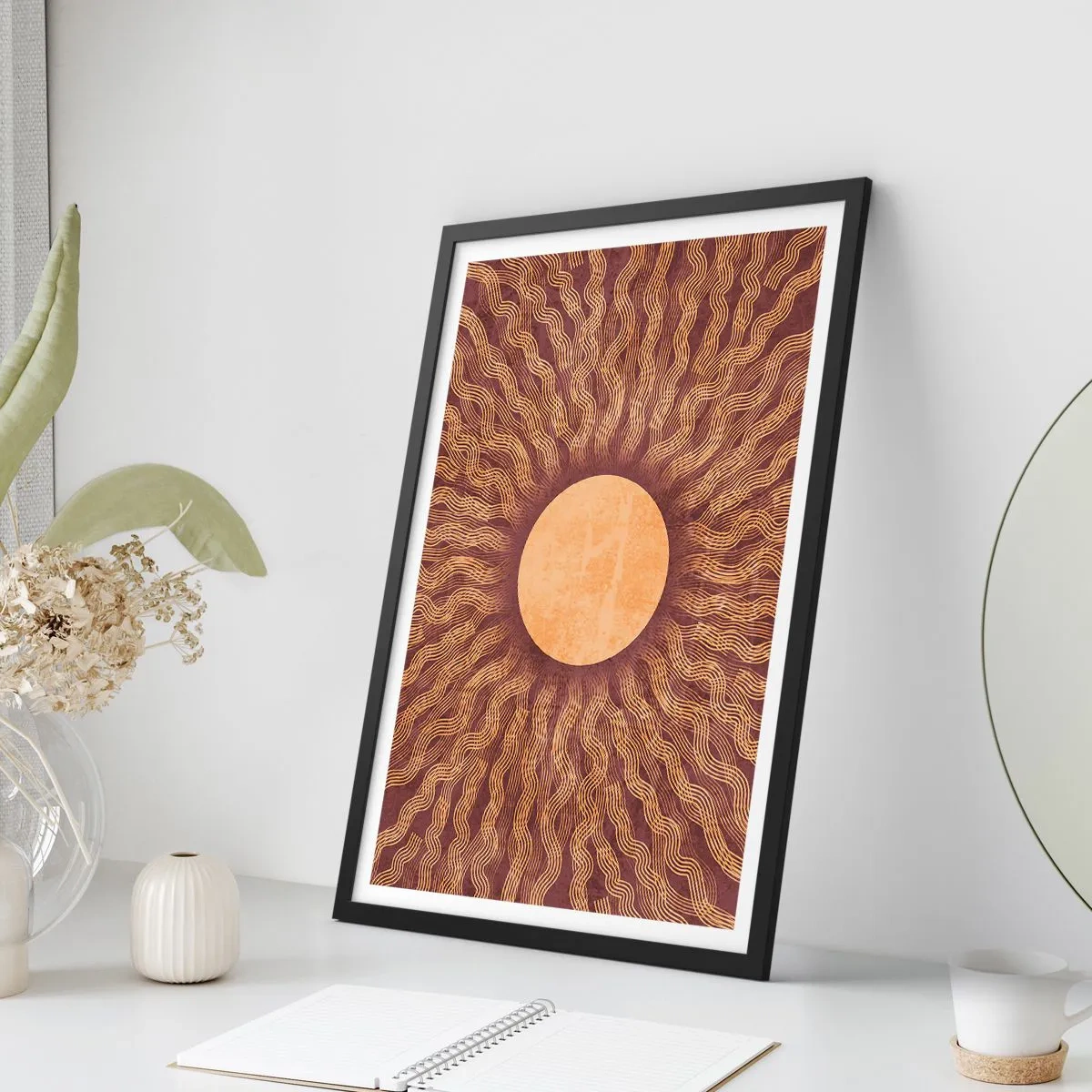 Pôster com moldura preta - Sol estilizado com raios em tons de dourado e marrom - 50x70cm - Ícone do sol - Decoração de parede moderna para a sala de estar e quarto ARTTOR