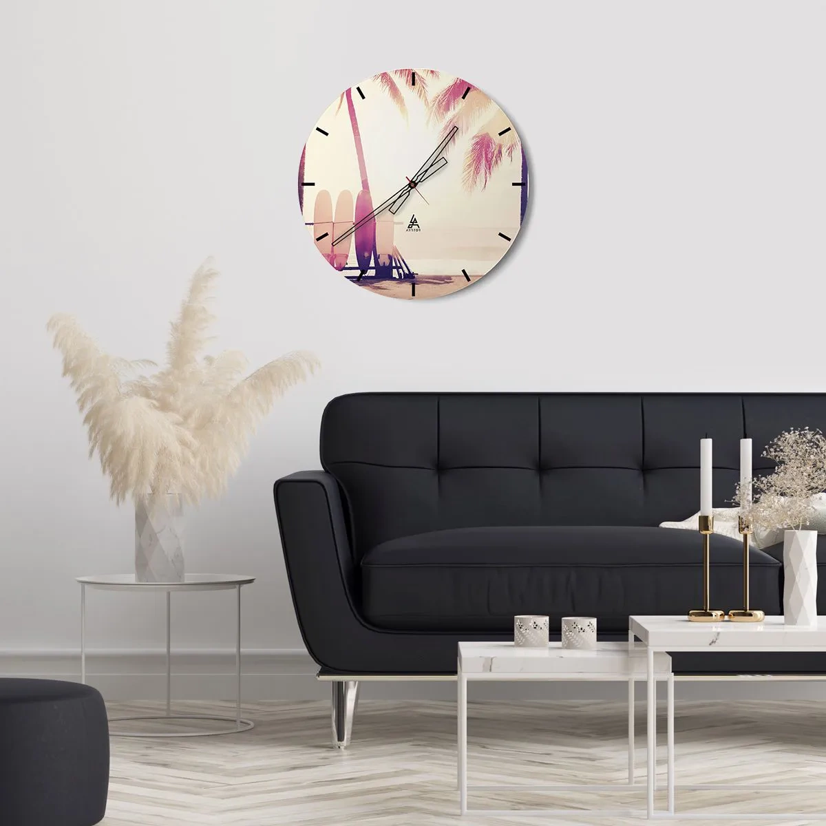 Relógio de parede - Relógio em vidro - Pranchas de surfe e palmeiras na praia ao amanhecer - 30x30cm - Vai ser um grande dia - Decoração de parede moderna para a sala de estar, cozinha e quarto ARTTOR