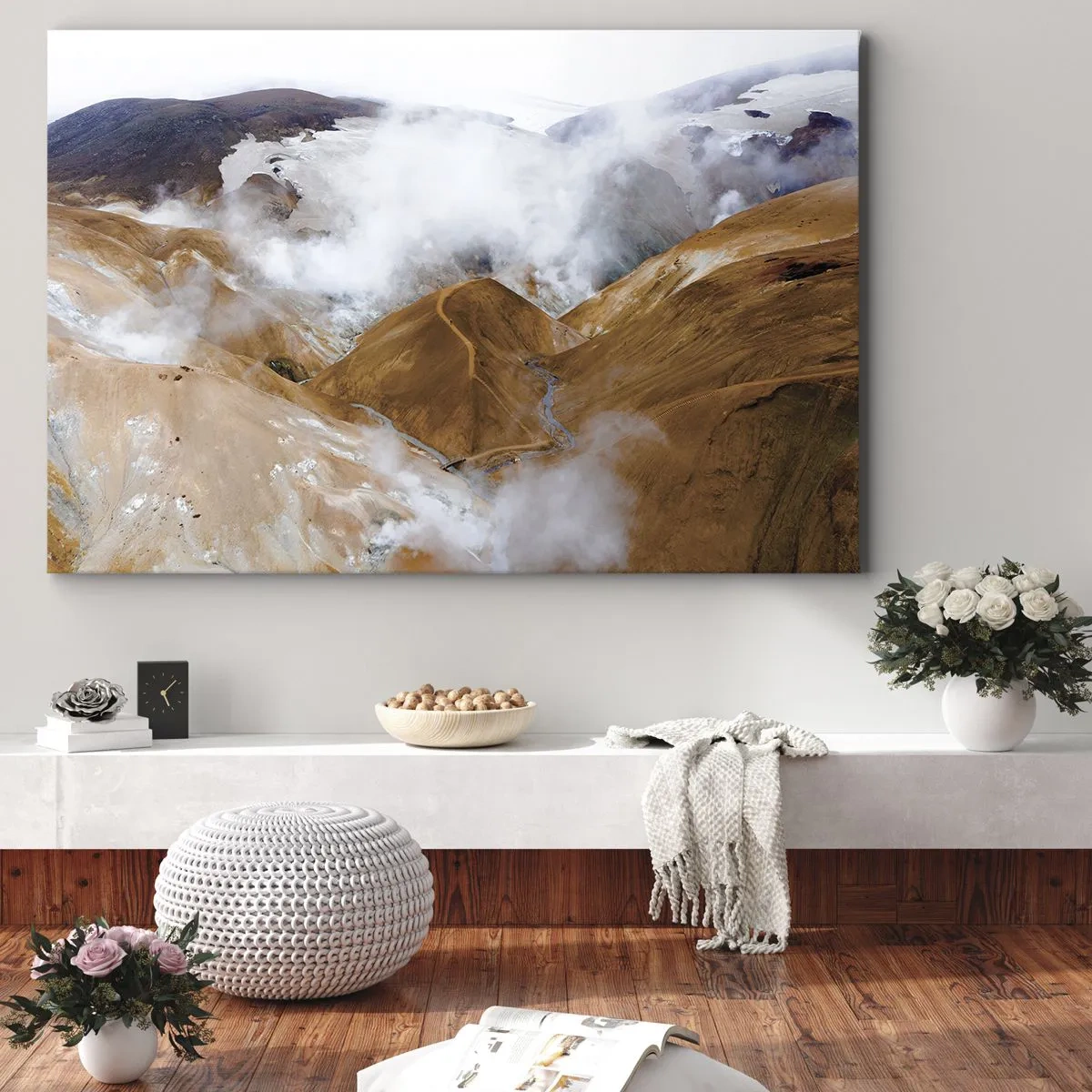 Quadro em tela - Uma paisagem montanhosa com vapor em um clima severo - 70x50cm - A beleza crua da Islândia - Decoração de parede moderna para a sala de estar e quarto ARTTOR