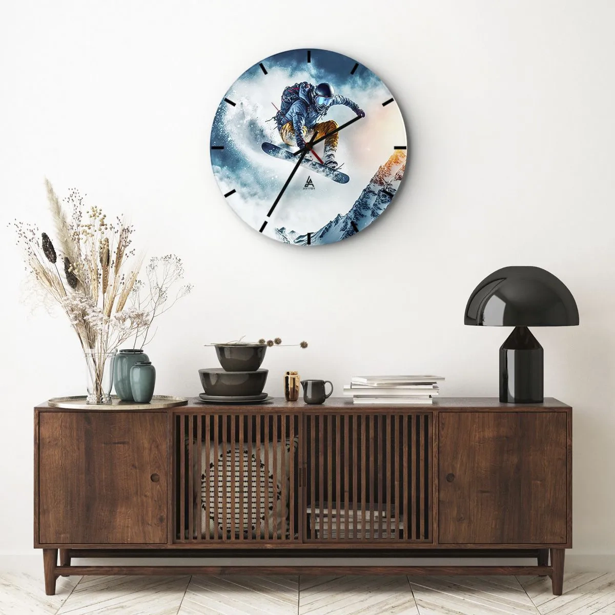 Relógio de parede - Relógio em vidro - Um snowboarder em voo tendo como pano de fundo montanhas e uma tempestade de neve - 30x30cm - Emoções extremas - Decoração de parede moderna para a sala de estar, cozinha e quarto ARTTOR