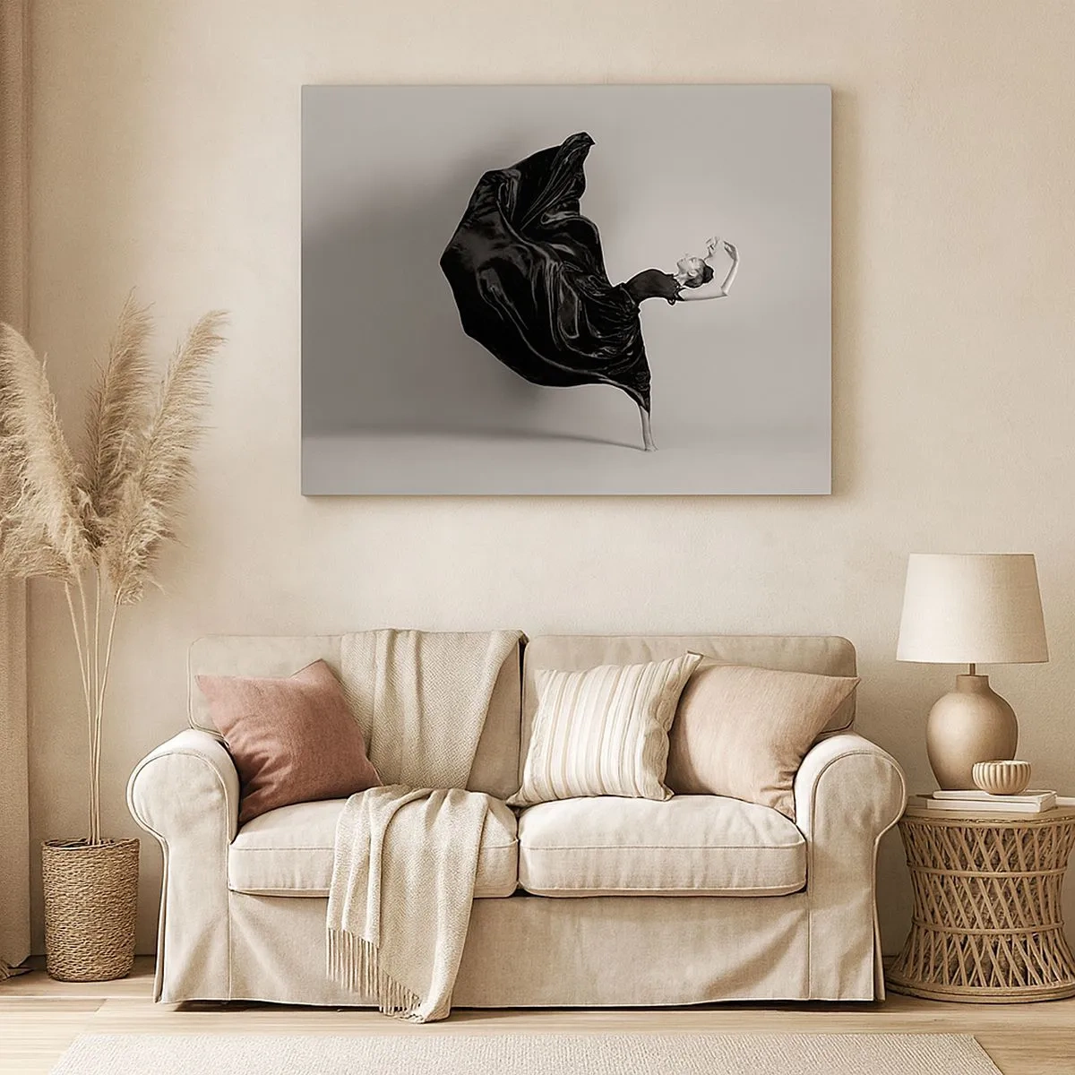 Quadro em tela - Uma dançarina elegante em um vestido preto em movimento - 70x50cm - Com as asas da música - Decoração de parede moderna para a sala de estar e quarto ARTTOR